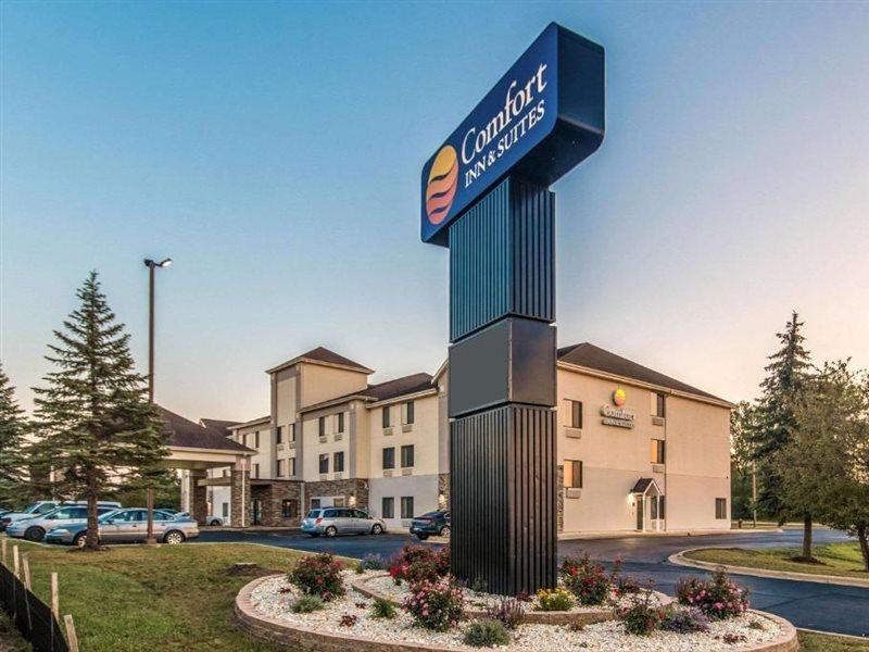 Comfort Inn & Suites North Aurora - Naperville Exterior photo
