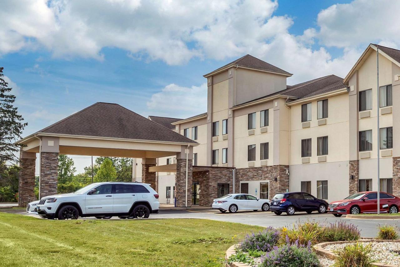 Comfort Inn & Suites North Aurora - Naperville Exterior photo