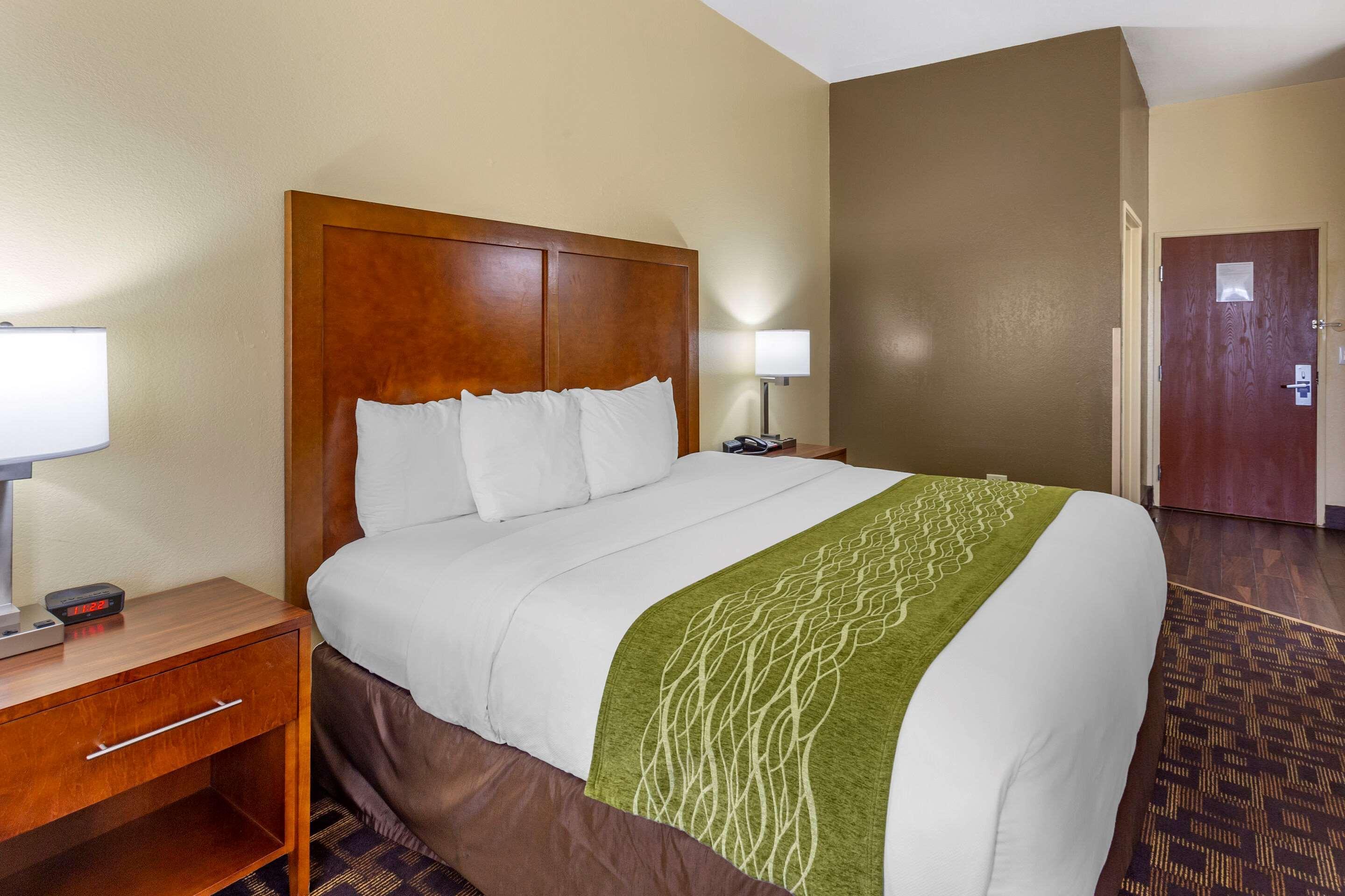 Comfort Inn & Suites North Aurora - Naperville Exterior photo