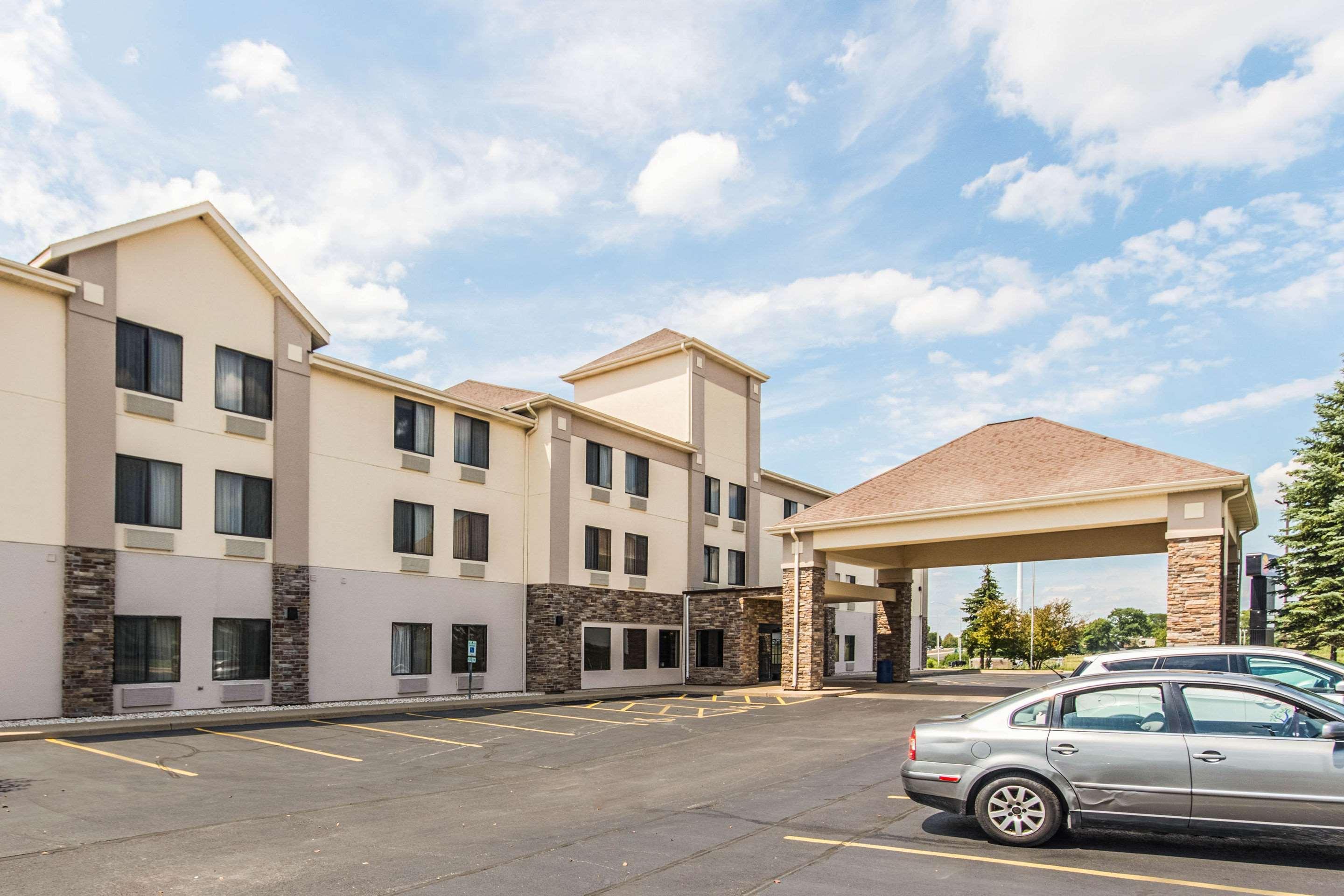Comfort Inn & Suites North Aurora - Naperville Exterior photo